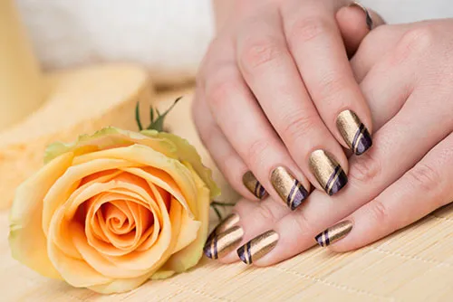 MANICURE
